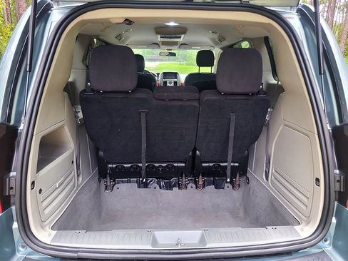 Used 2009 Chrysler Town & Country LX w/ Entertainment Group #1 image 22