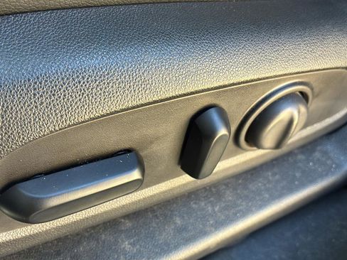 Used 2020 GMC Terrain SLT w/ Preferred Package image 32