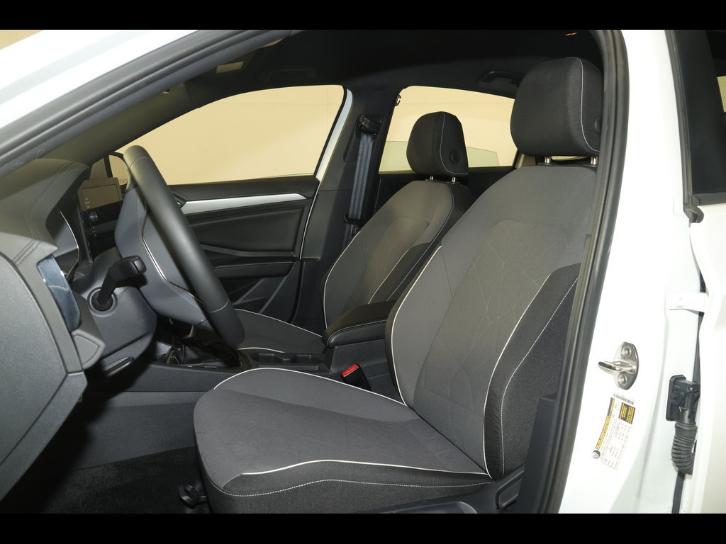 Used 2026 Volkswagen Jetta Sport FWD image 14
