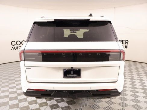 New 2025 Lincoln Navigator Reserve w/ Jet Appearance Package image 25