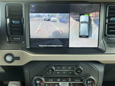 Used 2023 Ford Bronco Wildtrak image 45