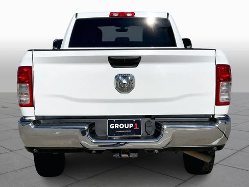 Used 2020 RAM 2500 Tradesman w/ Chrome Appearance Group image 5