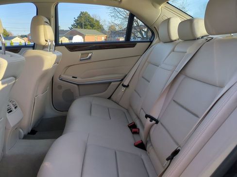 Used 2014 Mercedes-Benz E 350 4MATIC Sedan w/ Premium 1 Package image 13