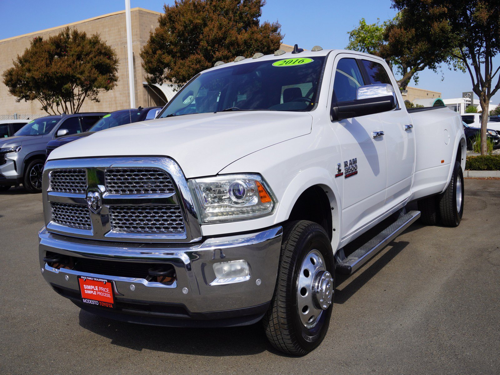 Used 2016 RAM 3500 Laramie AWD/4WD image 6