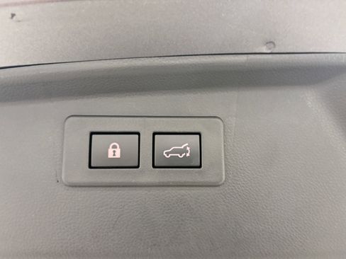 Used 2022 Subaru Outback Wilderness image 7