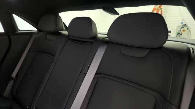 Used 2024 Lucid Air Pure RWD image 42