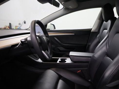Used 2022 Tesla Model 3 Long Range AWD/4WD image 11