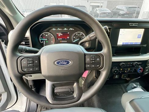 New 2025 Ford F550 4x4 Regular Cab Super Duty image 7