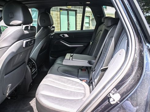 Used 2020 BMW X5 xDrive40i w/ M Sport Package AWD/4WD image 14