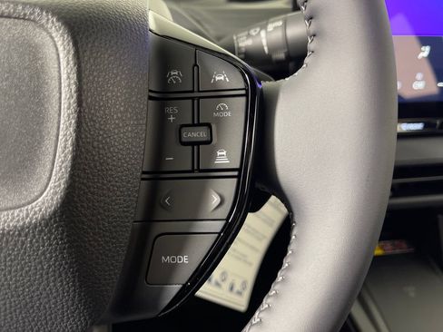 New 2026 Toyota C-HR AWD/4WD image 27