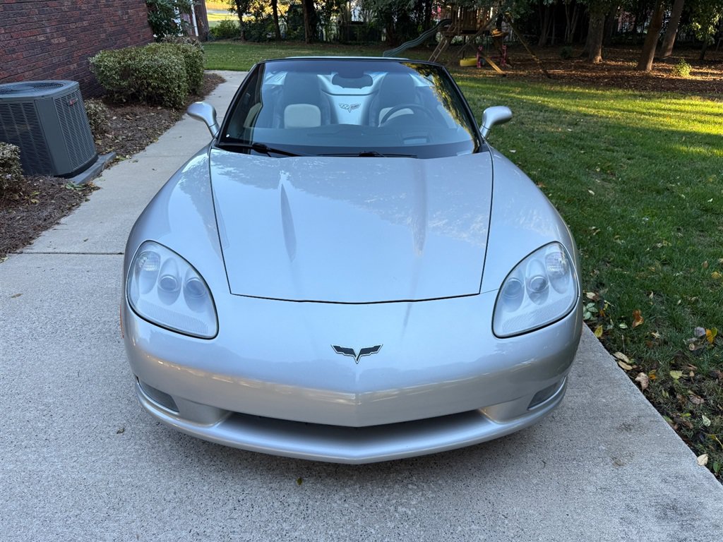 Used 2008 Chevrolet Corvette Convertible w/ Preferred Equipment Group RWD image 13