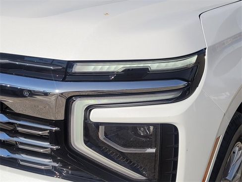 New 2026 Chevrolet Suburban Premier w/ Sun And Tow Package image 5