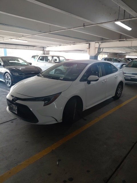 Used 2020 Toyota Corolla LE FWD image 4