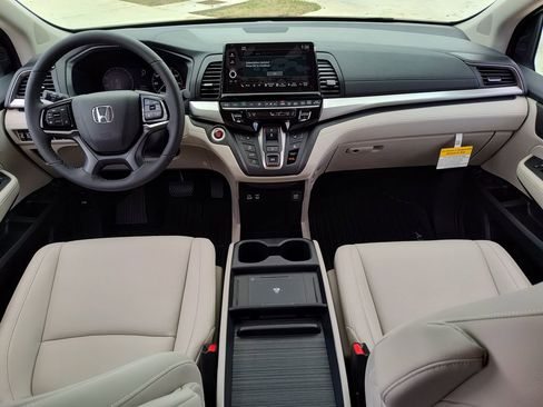 New 2026 Honda Odyssey EX-L image 10