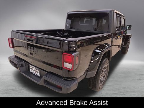 New 2026 Jeep Gladiator Sport image 8