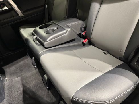 Certified 2024 Toyota 4Runner SR5 Premium AWD/4WD image 19