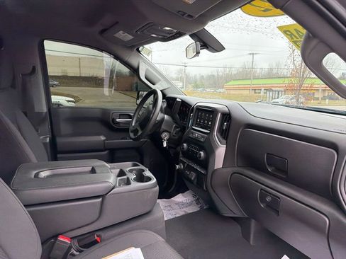 Used 2022 Chevrolet Silverado 1500 Custom Trail Boss w/ LPO, Dark Essentials Package image 15