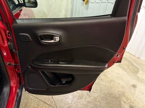 Used 2020 Jeep Compass High Altitude image 14