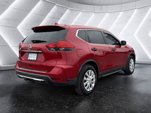 Used 2017 Nissan Rogue S image 7