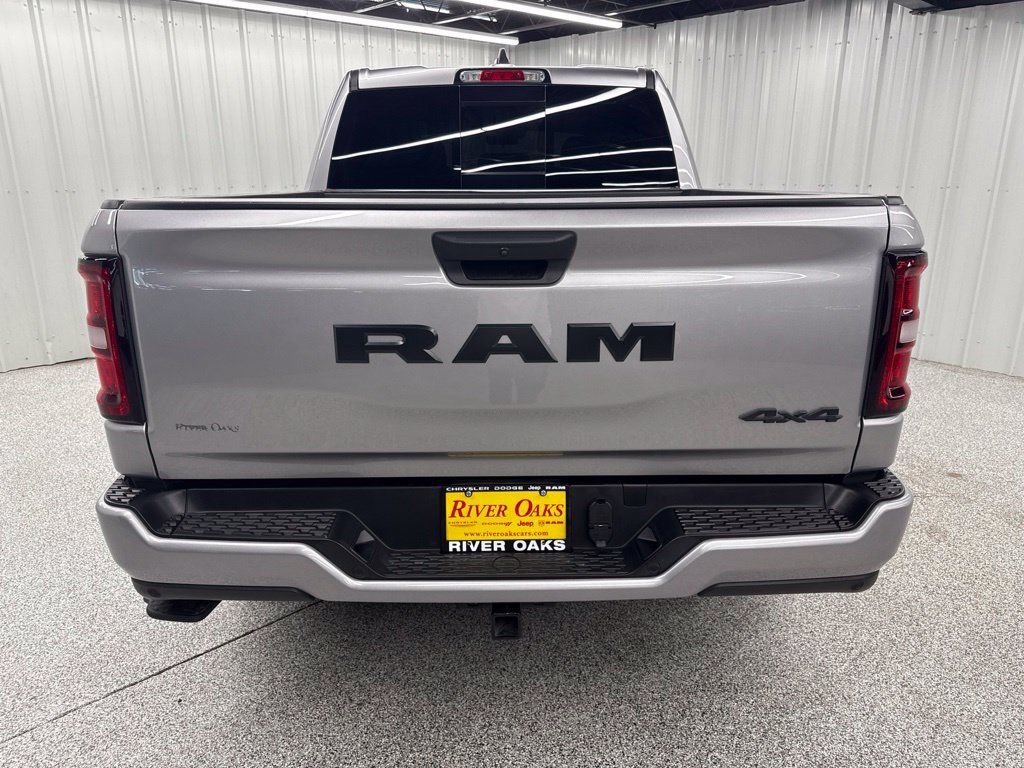 Used 2025 RAM 1500 Tradesman w/ Night Edition AWD/4WD image 5