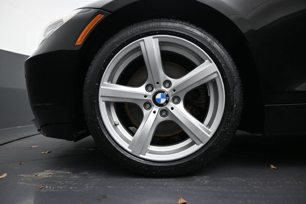 Used 2009 BMW Z4 sDrive30i RWD image 10