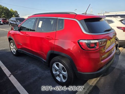 Used 2018 Jeep Compass Latitude w/ Popular Equipment Group AWD/4WD image 4