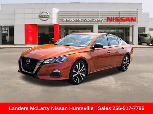 Used 2021 Nissan Altima 2.0 SR FWD image 9