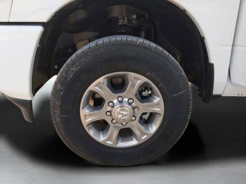 New 2025 RAM 2500 Lone Star image 42