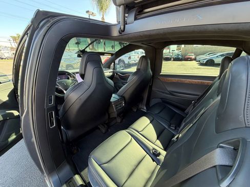 Used 2017 Tesla Model X 100D image 20