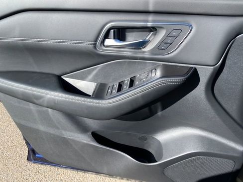 New 2026 Nissan Rogue Platinum w/ Platinum Premium Package image 13