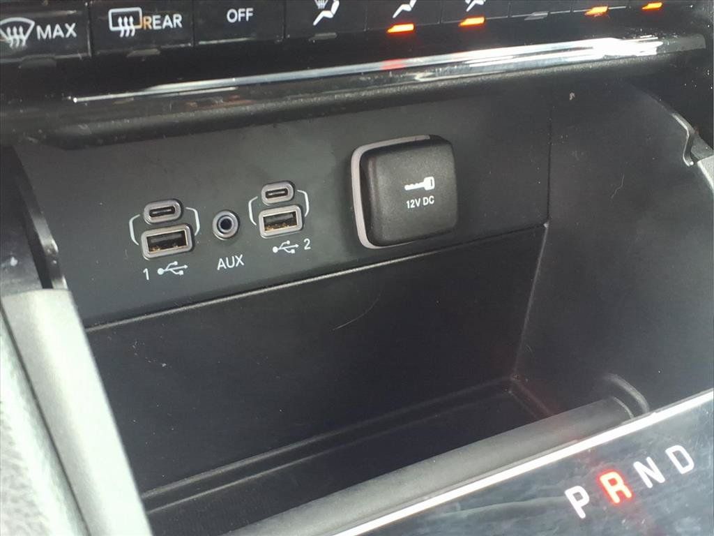 Used 2023 Jeep Grand Cherokee Limited AWD/4WD image 7