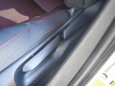 Certified 2025 Toyota Corolla SE w/ SE Premium Package FWD image 22