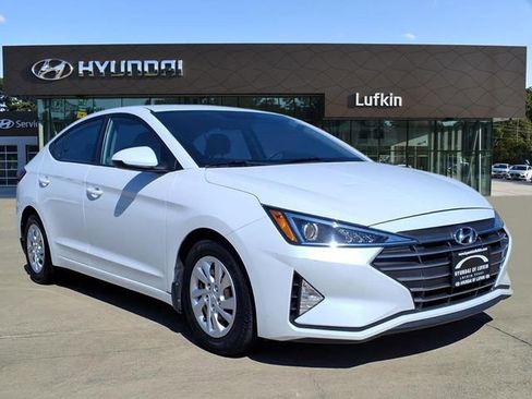 Used 2019 Hyundai Elantra SE image 1