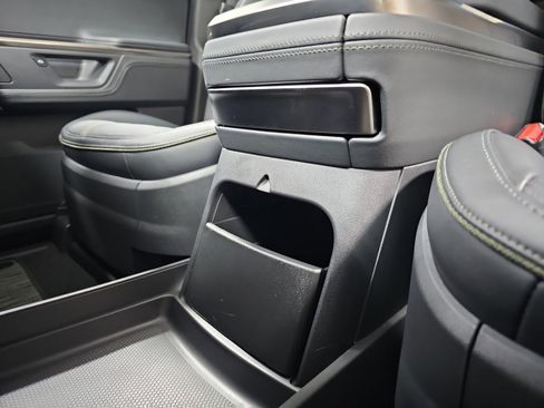 Used 2025 Rivian R1T Adventure image 31