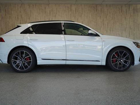 Used 2023 Audi Q8 Prestige AWD/4WD image 6