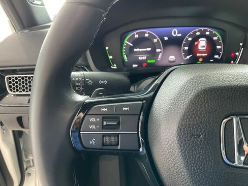 Certified 2025 Honda Civic Sport Touring image 11
