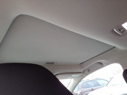 Certified 2025 Subaru Outback Premium image 21