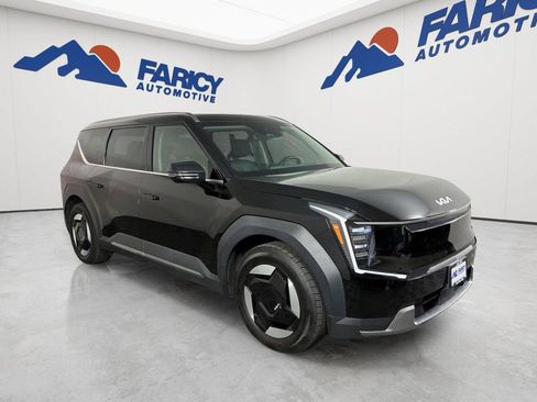 Used 2024 Kia EV9 Wind AWD/4WD image 2