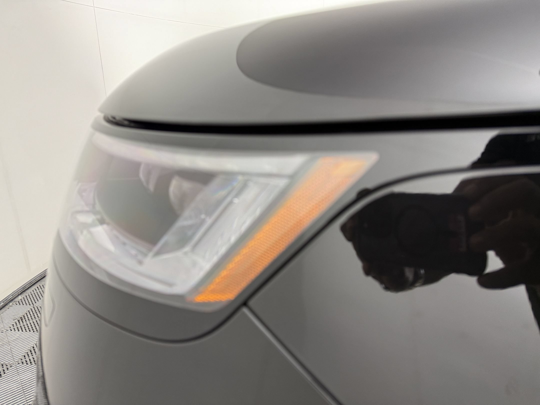 Used 2025 Land Rover Range Rover SE AWD/4WD image 11