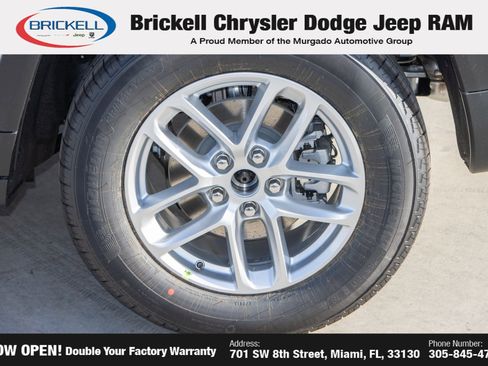 New 2025 Jeep Grand Cherokee Laredo image 35