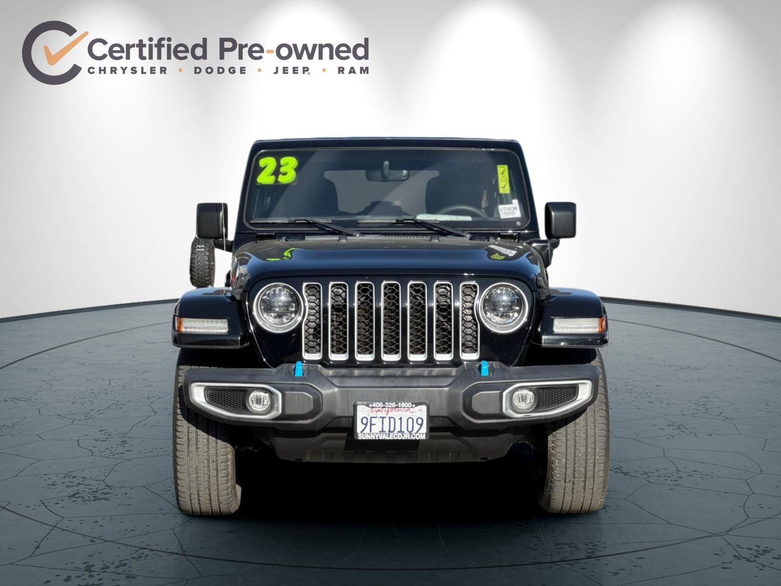 Used 2023 Jeep Wrangler Unlimited Sahara AWD/4WD image 9