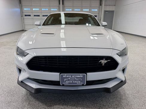 Used 2019 Ford Mustang GT Premium w/ Equipment Group 401A RWD image 3