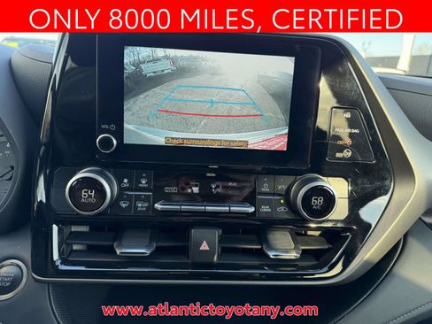 Certified 2025 Toyota Highlander LE AWD/4WD image 9