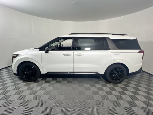 New 2027 Kia Carnival SX w/ Dark Edition Package FWD image 8