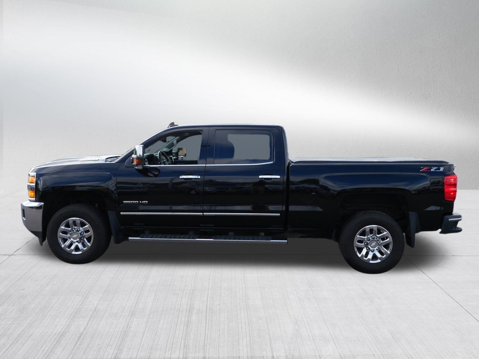 Used 2019 Chevrolet Silverado 3500 LTZ w/ LTZ Plus Package AWD/4WD image 4