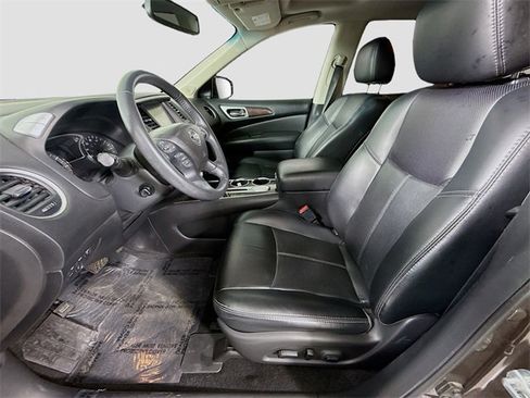 Used 2016 Nissan Pathfinder Platinum image 21