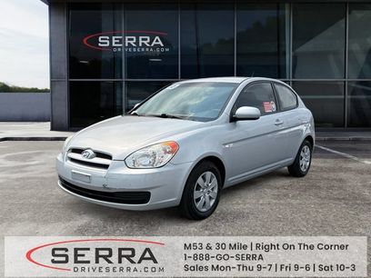 Used 2010 Hyundai Accent GS w/ Premium Pkg 3