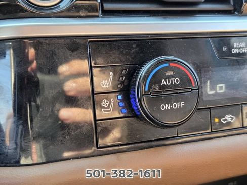 Used 2022 Nissan Pathfinder Platinum w/ Cargo Package FWD image 22