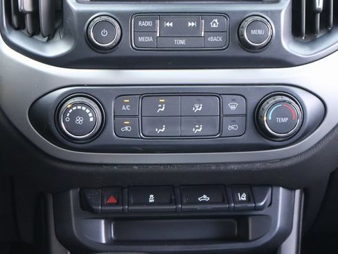 Used 2018 Chevrolet Colorado LT w/ Safety Package image 16