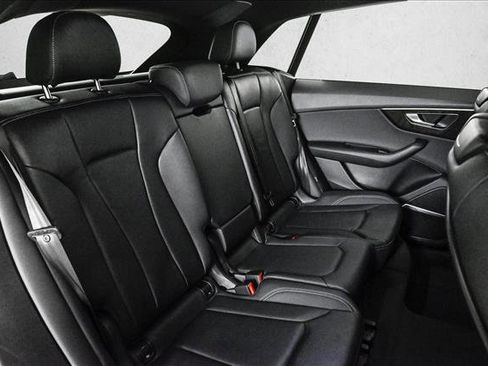 New 2026 Audi Q8 Premium image 20